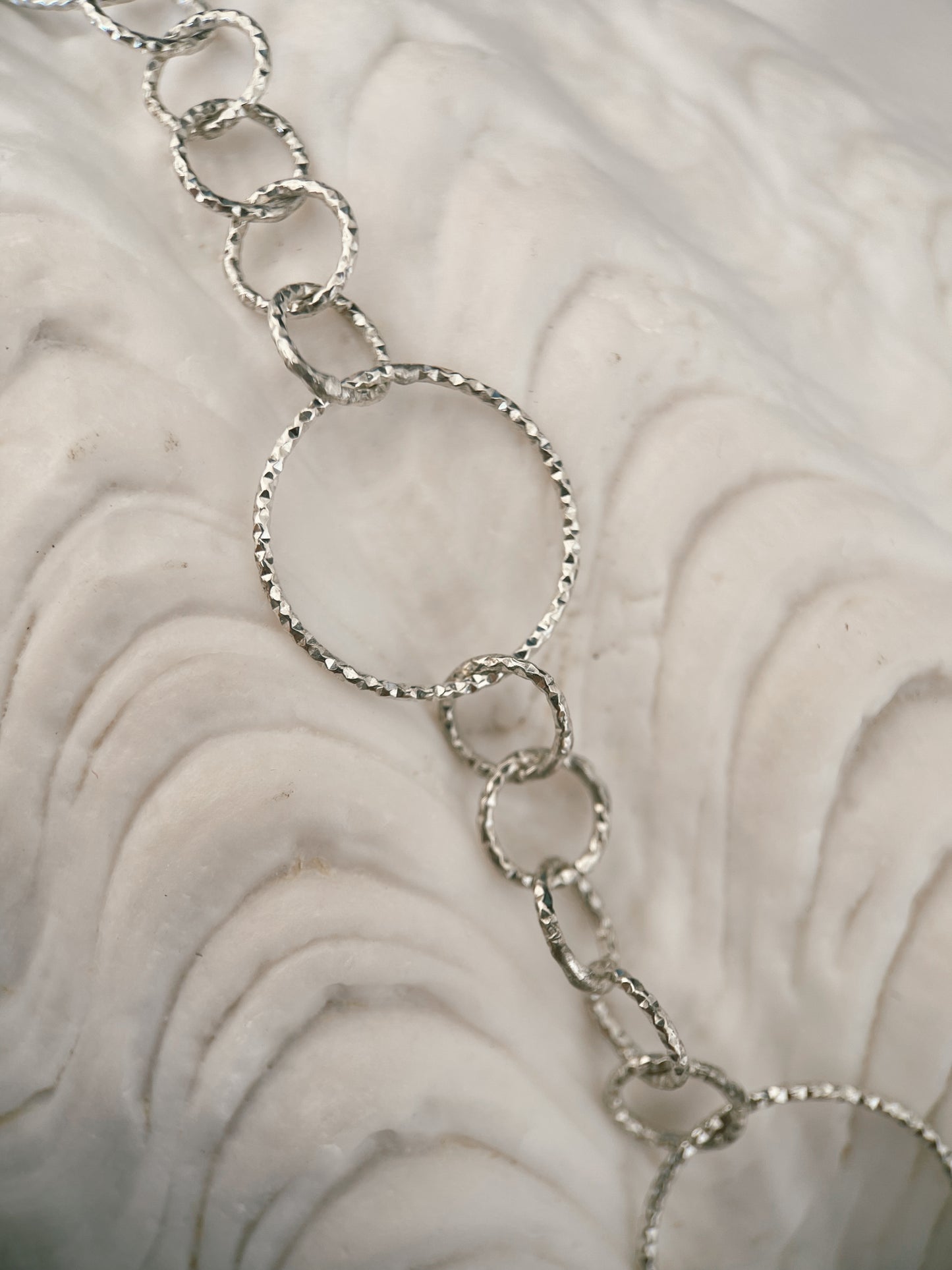 loopy neck