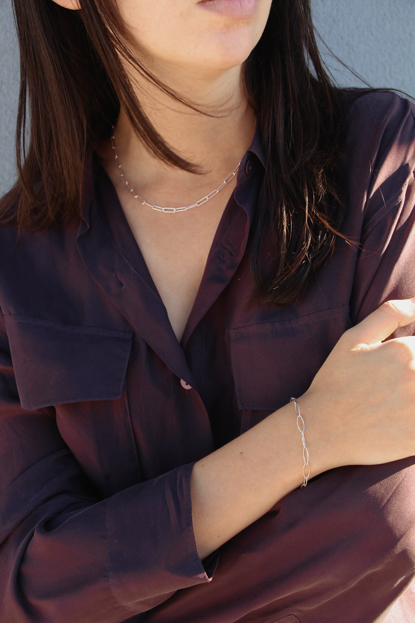 oval clip wrist