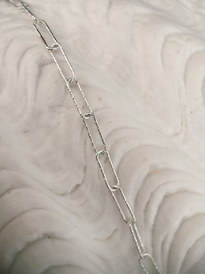 clip neck