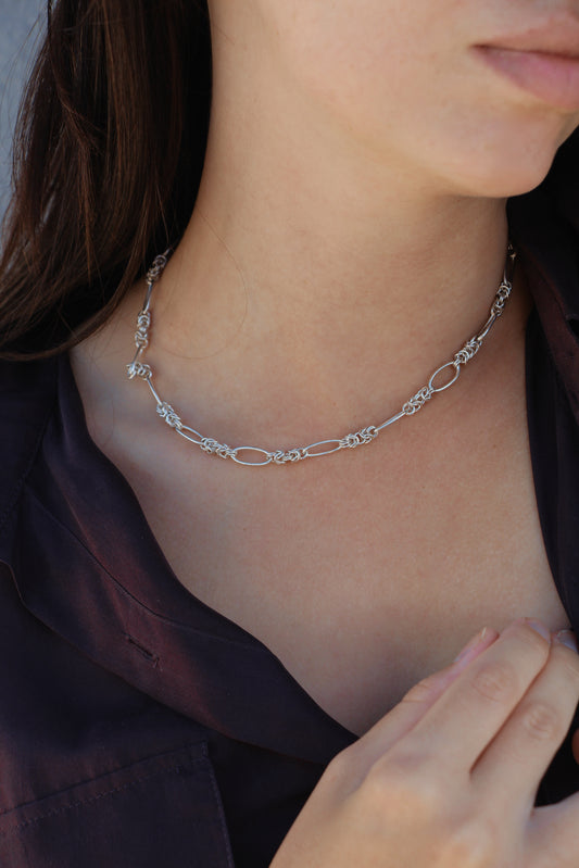 oval byz neck